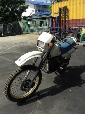 +++ ขายมอเตอร์ไซด์ YAMAHA  DT200  มีทะเบียน พร้อม  ประกันชั้น 3 ต่อทุกปี ถูกต้อง ทะเบียนสวย  234 กทม.  (ไม่มีเวลาใช้)  สนใจ โทร. 081-659-7598  +++