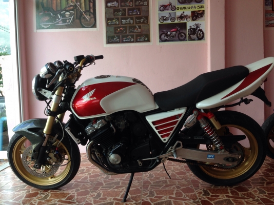ขายด่วนCB400แต่งเต็ม ปี98 ver.s อินวอย สพม 65500