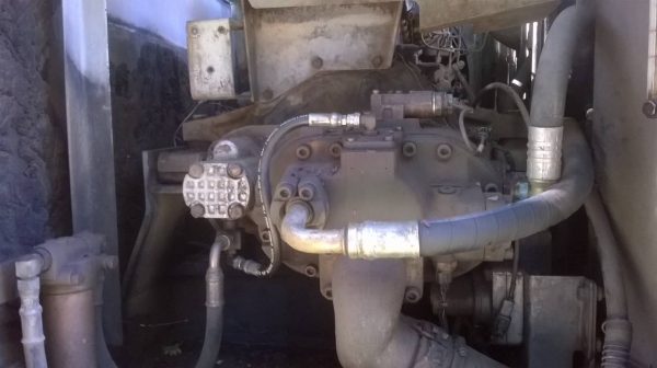 ขายรถแม๊คโค EX200-2 ขายรถแม๊คโค EX200-2