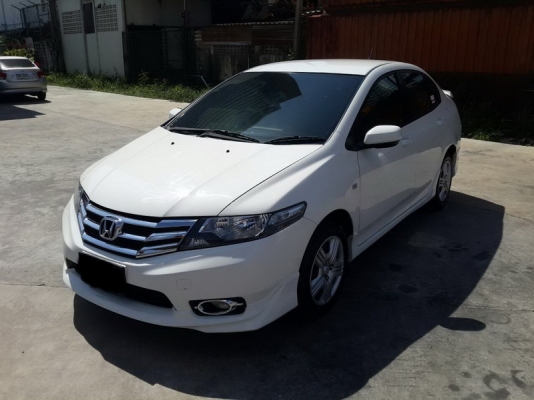 HONDA CITY ปี 2012 ติดแก็ส CNG หัวฉีด จากโรงงาน ชุดแต่งรอบคัน ARIBAG คู่หน้า เบรคระบบ ABS กระจไฟฟ้า เครื่องเดิมๆวิ่งดี ช่วงล่างแน่น แอร์เย็น ภายในสภาพสวย สีสวย รถพร้อมใช้งานทันที จัดไฟแนนได้ ฟรีดาวน์