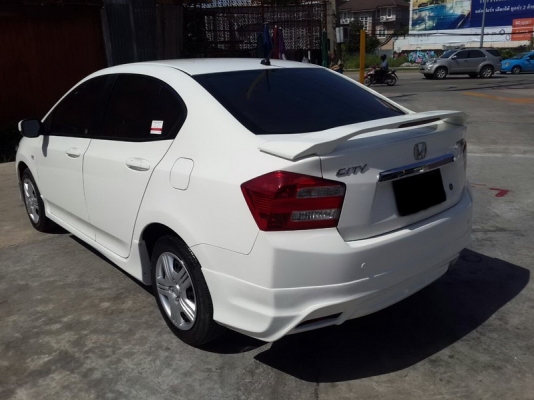 HONDA CITY ปี 2012 ติดแก็ส CNG หัวฉีด จากโรงงาน ชุดแต่งรอบคัน ARIBAG คู่หน้า เบรคระบบ ABS กระจไฟฟ้า เครื่องเดิมๆวิ่งดี ช่วงล่างแน่น แอร์เย็น ภายในสภาพสวย สีสวย รถพร้อมใช้งานทันที จัดไฟแนนได้ ฟรีดาวน์