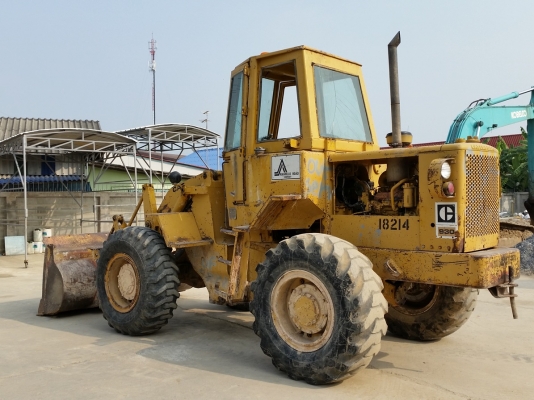 ขายรถตักล้อยาง CATERPILLAR 930 สภาพสวย นำเข้าจากสหรัฐอเมริกา ไม่เคยใช้งานในไทย ราคาถูกสุดๆ