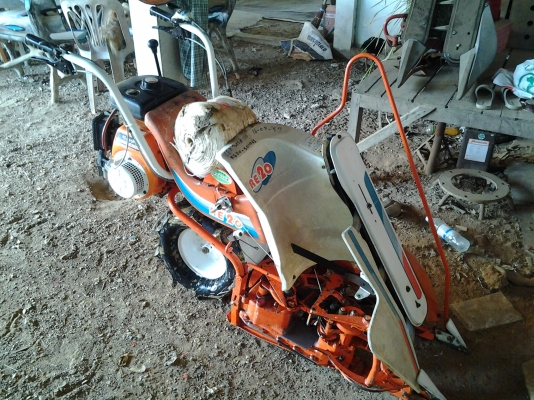 ขายรถเกี่ยวข้าว พร้อมมัด