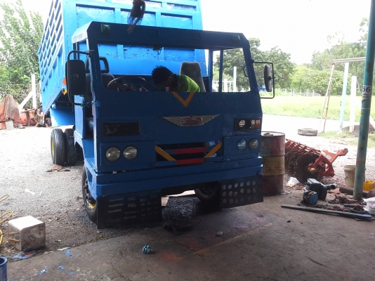 หกล้อดั้มพ์ เครื่อง 100 แรง  เกียร์สโลว์ คลัชซีเหล็กรางหน้า6