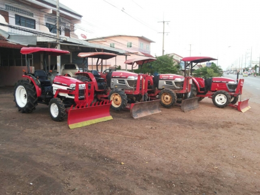 รถแทรกเตอร์ยันม่าร์ 35 แรงม้า 2 เพลา พร้อมอุปกรณ์ต่อพ่วง