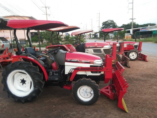 รถแทรกเตอร์ยันม่าร์ 35 แรงม้า 2 เพลา พร้อมอุปกรณ์ต่อพ่วง รถแทรกเตอร์ยันม่าร์ 35 แรงม้า 2 เพลา พร้อมอุปกรณ์ต่อพ่วง