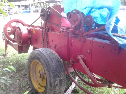 ขายตามสภาพเครื่องอัดฟางแมคซีสภาพใช้งานไดัเลย ขายตามสภาพเครื่องอัดฟางแมคซีสภาพใช้งานไดัเลย