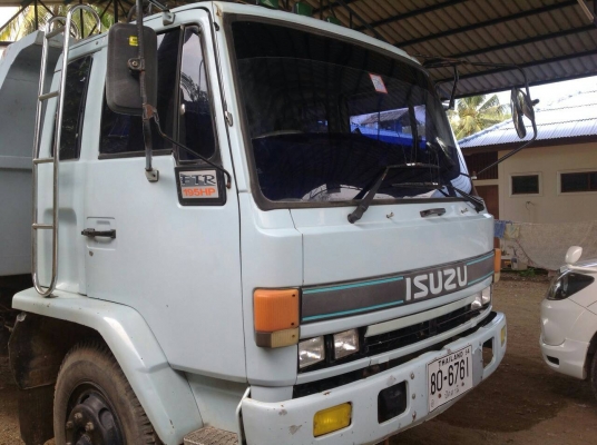 6ล้อดั้มพ์ ISUZU ROCKY 195แรงม้า คัทซีสวย เครื่องดี รถใช้งาน ราคาต่อรองได้ 087-2976734
