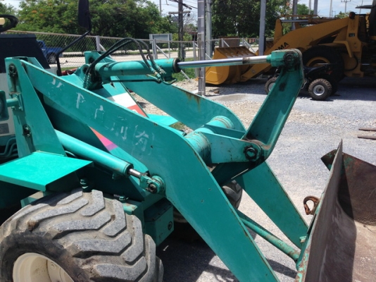 รถตัก MITSUBISHI WS 300A นำเข้าจาก ญี่ปุ่น แท้ๆ 1000\% สวยมากๆ ขายถูกๆ 090-986-2521 รถตัก MITSUBISHI WS 300A นำเข้าจาก ญี่ปุ่น แท้ๆ 1000\% สวยมากๆ ขายถูกๆ 090-986-2521