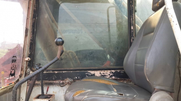 KOMATSU PC200-3 รถยังดี เครื่องดี ปั้มแรง ช่วงล่างใช้ได้ ราคาต่อรองได้ 090-7190682 087-2976734