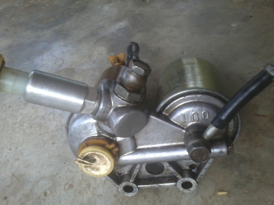 ขายปั๊มแย๊กน้ำมัน TOYOTA มาทั้งเซต ขายปั๊มแย๊กน้ำมัน TOYOTA มาทั้งเซต