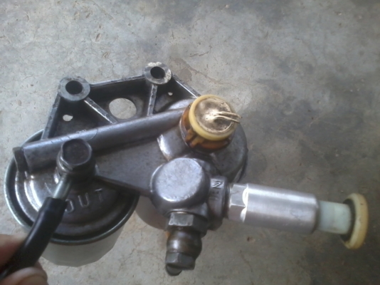 ขายปั๊มแย๊กน้ำมัน TOYOTA มาทั้งเซต ขายปั๊มแย๊กน้ำมัน TOYOTA มาทั้งเซต