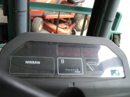 ขายรถยกนิสสัน3ตันรุ่นใหม่สภาพ100