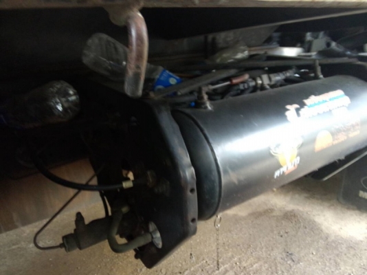 รถฮีโน่ 10 ล้อ  260 แรงม้า. ปี 49  ( ขายแม่ , ลูก )  สนใจติดต่อ 081 - 6079515