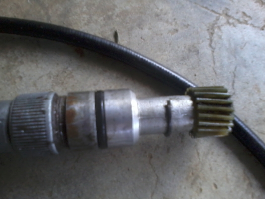 ขายสายไมล์แท้จากรถ ของ TOYOTA HILUX HERO ขายสายไมล์แท้จากรถ ของ TOYOTA HILUX HERO