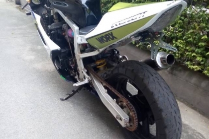 ขายsr400 ปี 96อินวอย สรรพสามิตร ราคา54000 บาท ขายsr400 ปี 96อินวอย สรรพสามิตร ราคา54000 บาท