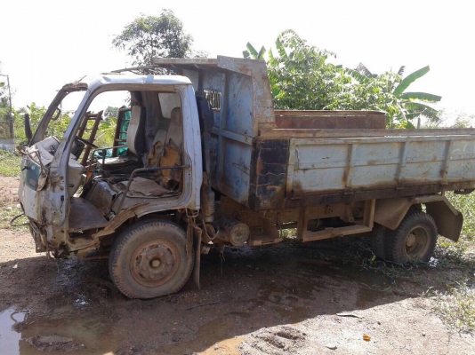 ขาย ISUZU NPR120แรงม้า 6ล้อดั้มพ์ ตามสภาพ ราคาคุยได้  090-7190682 087-2976734