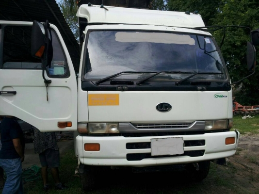 รถนิสสัน 10 ล้อดั้ม  320 แรงม้า. ปี 50  สนใจติดต่อ  081 - 6079515