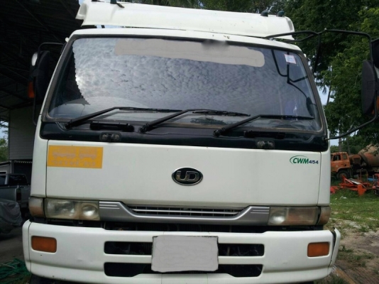 รถนิสสัน 10 ล้อดั้ม  320 แรงม้า. ปี 50  สนใจติดต่อ  081 - 6079515