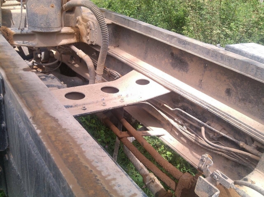 10ล้อดั้มพ์ 2เพลา นิสสัน320แรงม้า มีระบบลากพ่วง คัทซีสวย เครื่องดี เก๋งเดิม แอร์เย็น ราคาต่อรองได้ 090-7190682 087-2976734