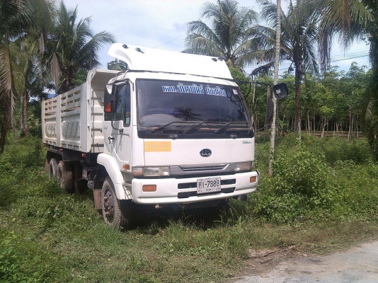 10ล้อดั้มพ์ 2เพลา นิสสัน320แรงม้า มีระบบลากพ่วง คัทซีสวย เครื่องดี เก๋งเดิม แอร์เย็น ราคาต่อรองได้ 090-7190682 087-2976734