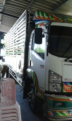 6ล้อ ISUZU 210แรงม้า รถวิ่งผัก ใช้งานน้อย รถสวยมากๆ พร้อมใช้งาน ราคาต่อรองได้ 090-7190682 087-2976734