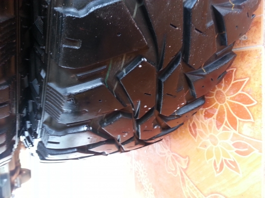 ยางmaxxis  764   235/75/15