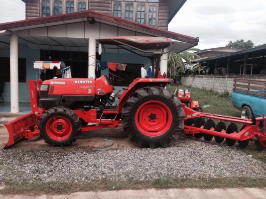 (ขายแล้วคับจัดส่ง อบต.ทวี อุดรฯ)ขายรถไถคูโบต้า45แรง (ขายแล้วคับจัดส่ง อบต.ทวี อุดรฯ)ขายรถไถคูโบต้า45แรง