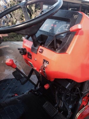 (ขายแล้วคับจัดส่ง อบต.ทวี อุดรฯ)ขายรถไถคูโบต้า45แรง (ขายแล้วคับจัดส่ง อบต.ทวี อุดรฯ)ขายรถไถคูโบต้า45แรง