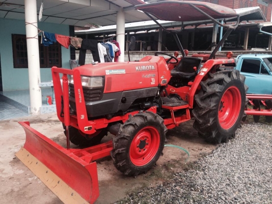 (ขายแล้วคับจัดส่ง อบต.ทวี อุดรฯ)ขายรถไถคูโบต้า45แรง (ขายแล้วคับจัดส่ง อบต.ทวี อุดรฯ)ขายรถไถคูโบต้า45แรง