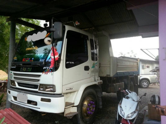 6ล้อดั้มพ์ ISUZU เดก้า200แรงม้า ปี47 ใบไม้เขียว รถสวย พร้อมใช้งาน คัทซีสวย เครื่องดี ราคาคุยได้090-7190682 087-2976734