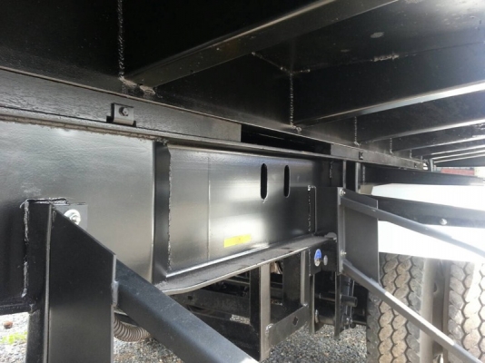 ขายหางพ่วง สามมิต 3 เพลา. ปี 53  สนใจติดต่อ 081 - 6079515