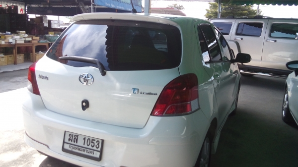 TOYOTA YARIS E LIMITED 1.5 2012