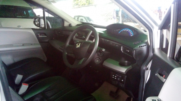 HONDA FREED 1.5 ปี 2010