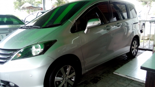 HONDA FREED 1.5 ปี 2010