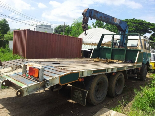สิบล้อ HINO 650,000 บ. เพลาเดียว พื้นเรียบ ท้ายลาด ติดเครน TADANO 3 ต้น ท้อง V 3 ปลอก 2 ชัก