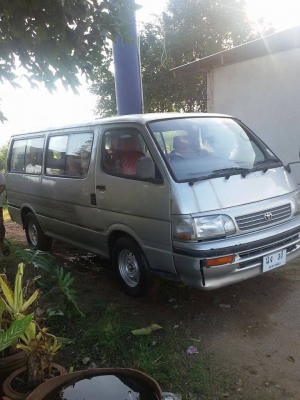 ขาย TOYOTA HIACE ปี 90 หัวจรวด,หลังคาต่ำ รถตู้ตามสภาพ ใช้งานได้ดี ขาย TOYOTA HIACE ปี 90 หัวจรวด,หลังคาต่ำ รถตู้ตามสภาพ ใช้งานได้ดี