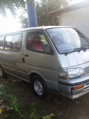 ขาย TOYOTA HIACE ปี 90 หัวจรวด,หลังคาต่ำ รถตู้ตามสภาพ ใช้งานได้ดี ขาย TOYOTA HIACE ปี 90 หัวจรวด,หลังคาต่ำ รถตู้ตามสภาพ ใช้งานได้ดี