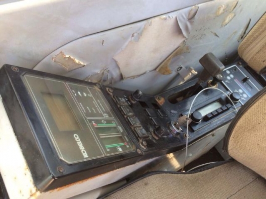 ขายรถแบคโฮ KOBELCO SK60 (MARK3) เครื่อง ISUZU 4 สูบ คอลโทรลสั้น ปั้มนิ้ว สภาพสวย นำเข้าจากญี่ปุ่น มี VDO ครับ ขายรถแบคโฮ KOBELCO SK60 (MARK3) เครื่อง ISUZU 4 สูบ คอลโทรลสั้น ปั้มนิ้ว สภาพสวย นำเข้าจากญี่ปุ่น มี VDO ครับ