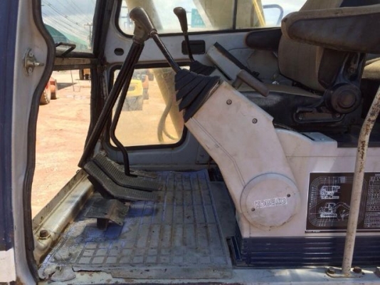 ขายรถแบคโฮ KOBELCO SK60 (MARK3) เครื่อง ISUZU 4 สูบ คอลโทรลสั้น ปั้มนิ้ว สภาพสวย นำเข้าจากญี่ปุ่น มี VDO ครับ ขายรถแบคโฮ KOBELCO SK60 (MARK3) เครื่อง ISUZU 4 สูบ คอลโทรลสั้น ปั้มนิ้ว สภาพสวย นำเข้าจากญี่ปุ่น มี VDO ครับ