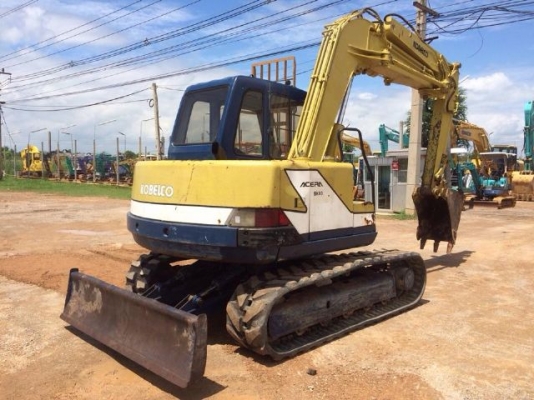 ขายรถแบคโฮ KOBELCO SK60 (MARK3) เครื่อง ISUZU 4 สูบ คอลโทรลสั้น ปั้มนิ้ว สภาพสวย นำเข้าจากญี่ปุ่น มี VDO ครับ ขายรถแบคโฮ KOBELCO SK60 (MARK3) เครื่อง ISUZU 4 สูบ คอลโทรลสั้น ปั้มนิ้ว สภาพสวย นำเข้าจากญี่ปุ่น มี VDO ครับ