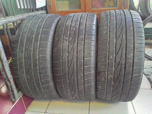 ขายยาง245/45/17 ปี11 falken 1คู่ แถมฟรีอีก 1เส้น 2500