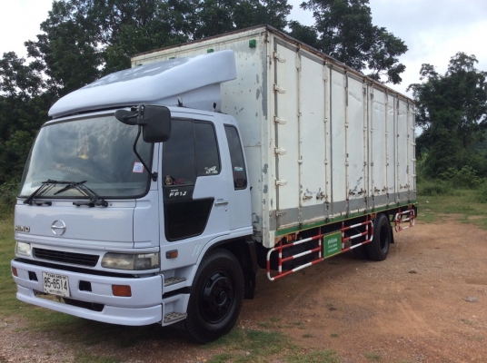 ขาย.HINO ไฮเทคFF1J ปี47 เครื่อง220 แรง เครื่องดี ครัทซีสวย ตู้10บาน ยาว7.2 ม. ขาย 710,000 บาท