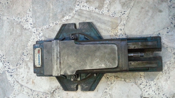 ขายปากกามิลลิ่ง ไฮโดรลิค ของvertex สภาพสวย 8,500 จับชิ้นงานเเน่นๆเลย