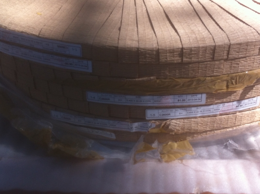 ทองเหลืองแผ่น ขนาดกว้าง 22หนา 0.4 มม.ยาวเป็นม้วนยาว น้ำหนักต่อม้วน 81 กิโลกรัม คิดกิโลกรัมละ 200 บาท