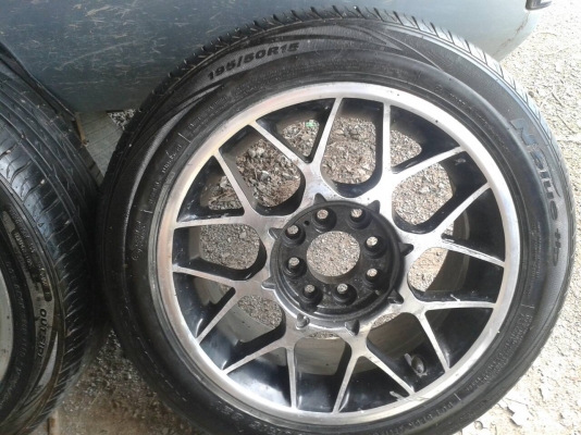 แม๊กขอบ 15 พร้อมยาง สภาพดีพร้อมใช้งานราคาประหยัด สนใจติดต่อ คุณเก่ง 089-2345064