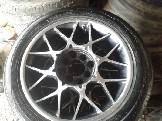 แม๊กขอบ 15 พร้อมยาง สภาพดีพร้อมใช้งานราคาประหยัด สนใจติดต่อ คุณเก่ง 089-2345064