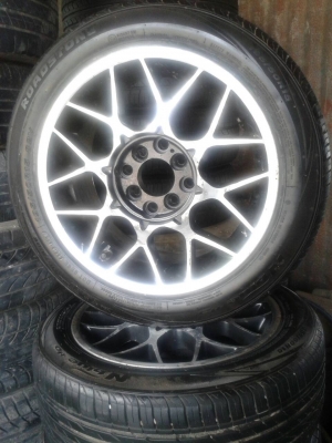 แม๊กขอบ 15 พร้อมยาง สภาพดีพร้อมใช้งานราคาประหยัด สนใจติดต่อ คุณเก่ง 089-2345064