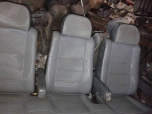 เบาะรถตู้หัวจรวด  9 ที่นั่ง สภาพดี พร้อมใช้งาน สนใจติดต่อ คุณเก่ง 089-2345064