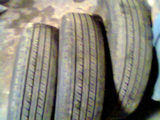 ขายยางบริดสโตนดูราวิส 215 65 15 ถอดจากออนิวส์ป้ายแดง 3เส้น 8,500บาท รถออกเมื่อ31-10-57